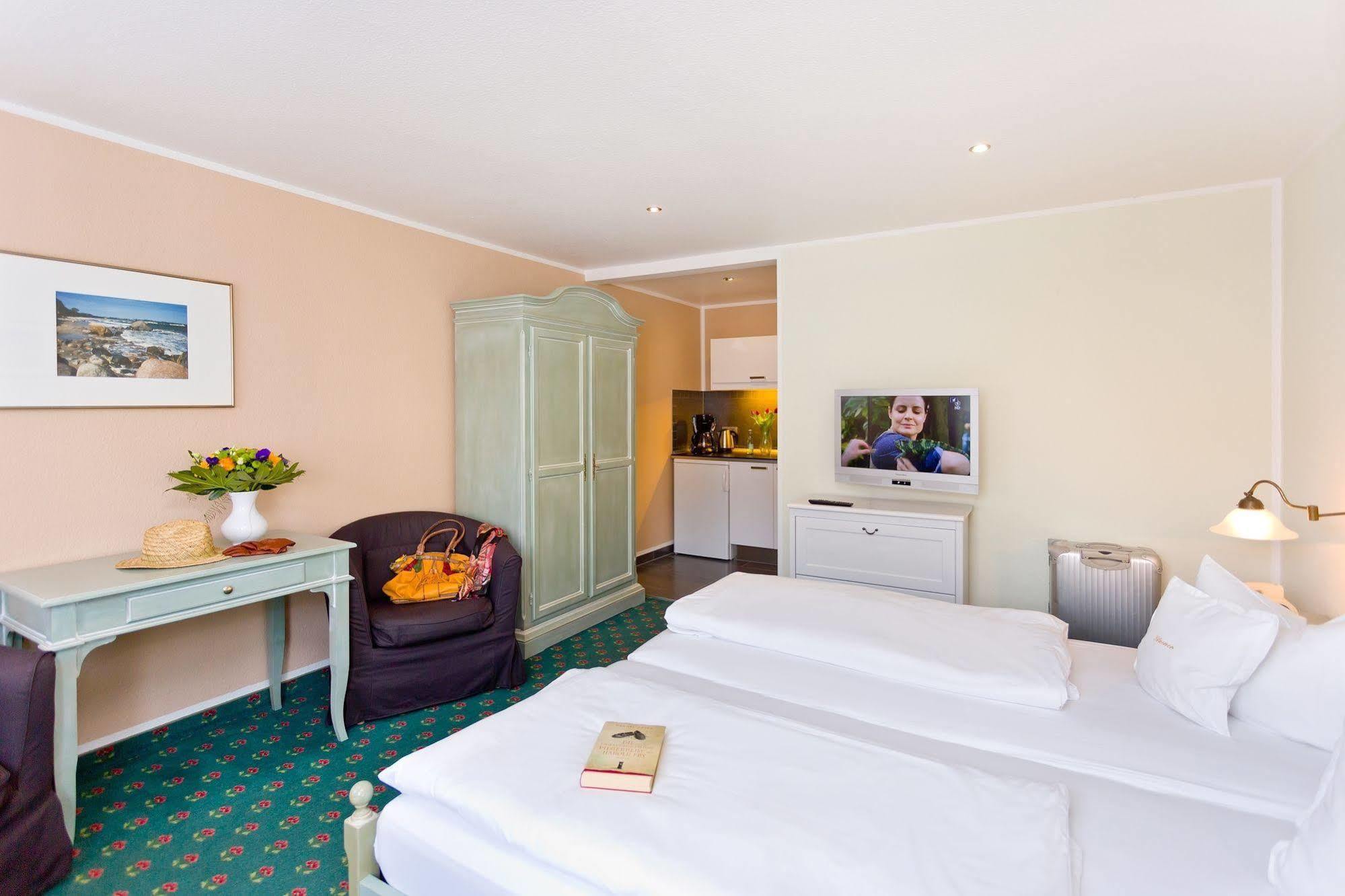 Hotel Villa Neander Binz Εξωτερικό φωτογραφία